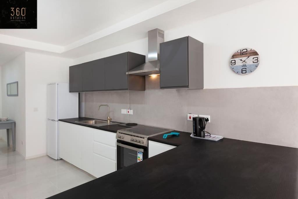 Spacious 2Br Apt In Qawra - Perfect For Families By 360 Estates Сент-Полс-Бей Экстерьер фото